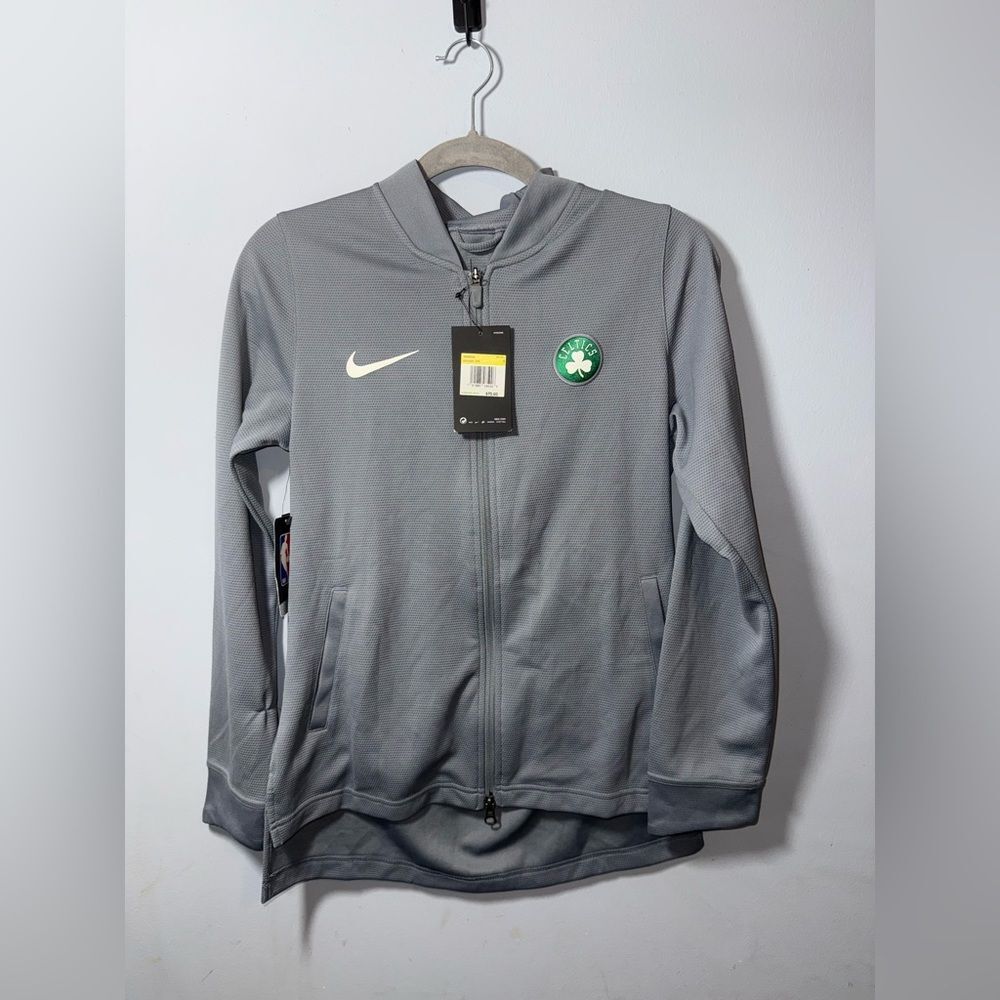 Women’s Nike DriFit Boston Celtics Full Zip Jacket Size Small NWT